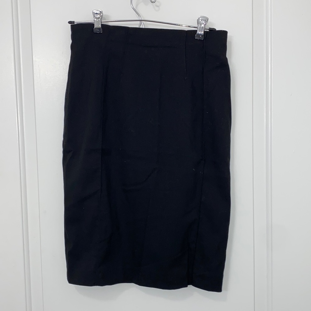 H&M black pencil skirt